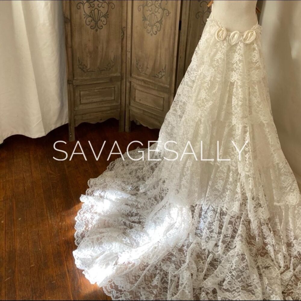 Luxury Vintage • Wedding Train